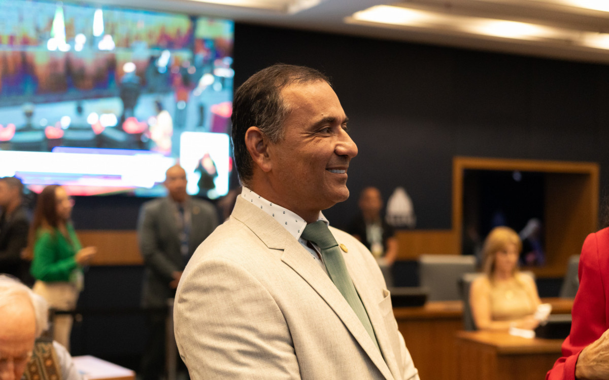 Renato Machado assume liderança do PT na Alerj e promete fortalecer bancada