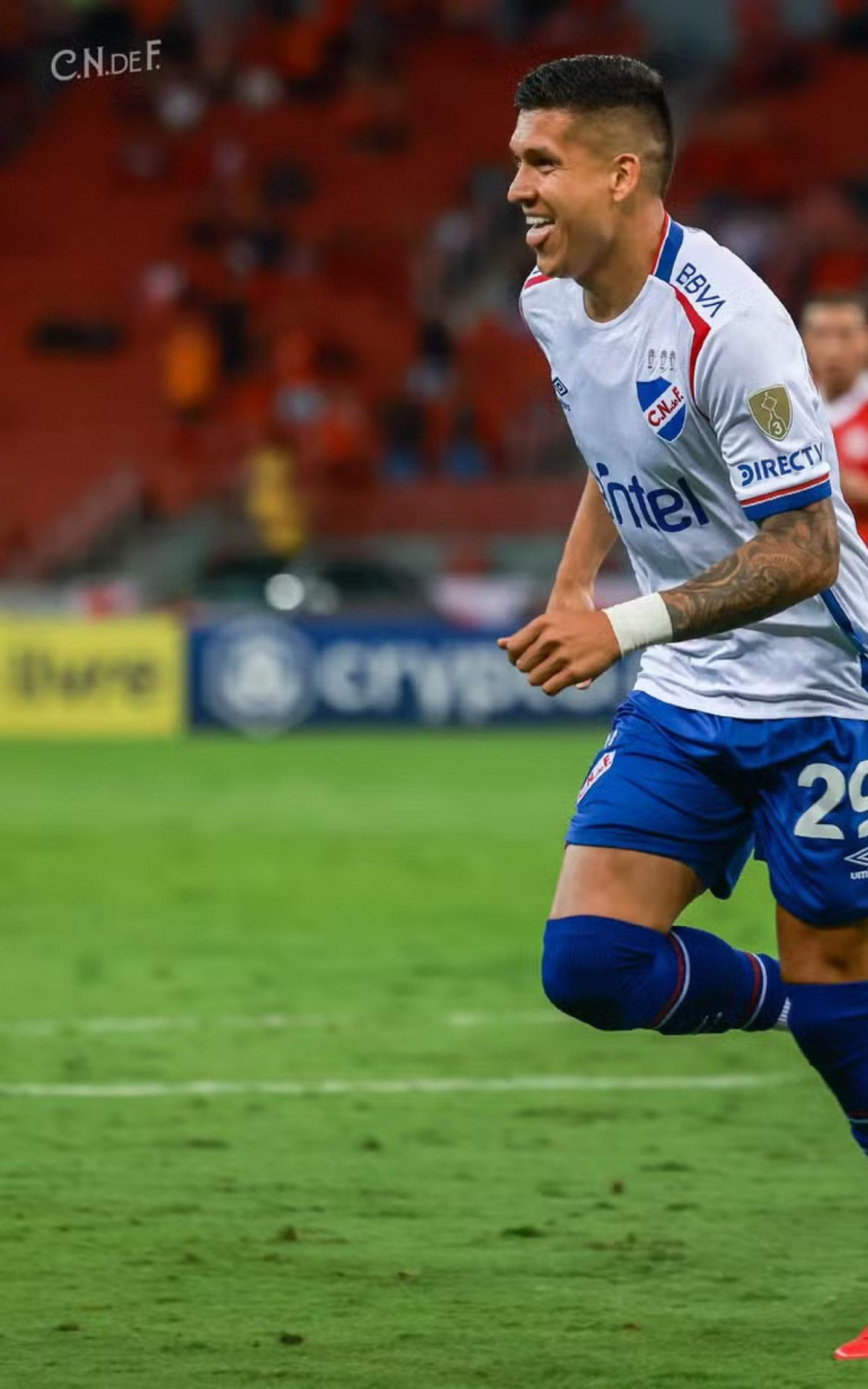 Fluminense fecha contratação de zagueiro colombiano Julián Millán por R$ 25 milhões – imagem do artigo