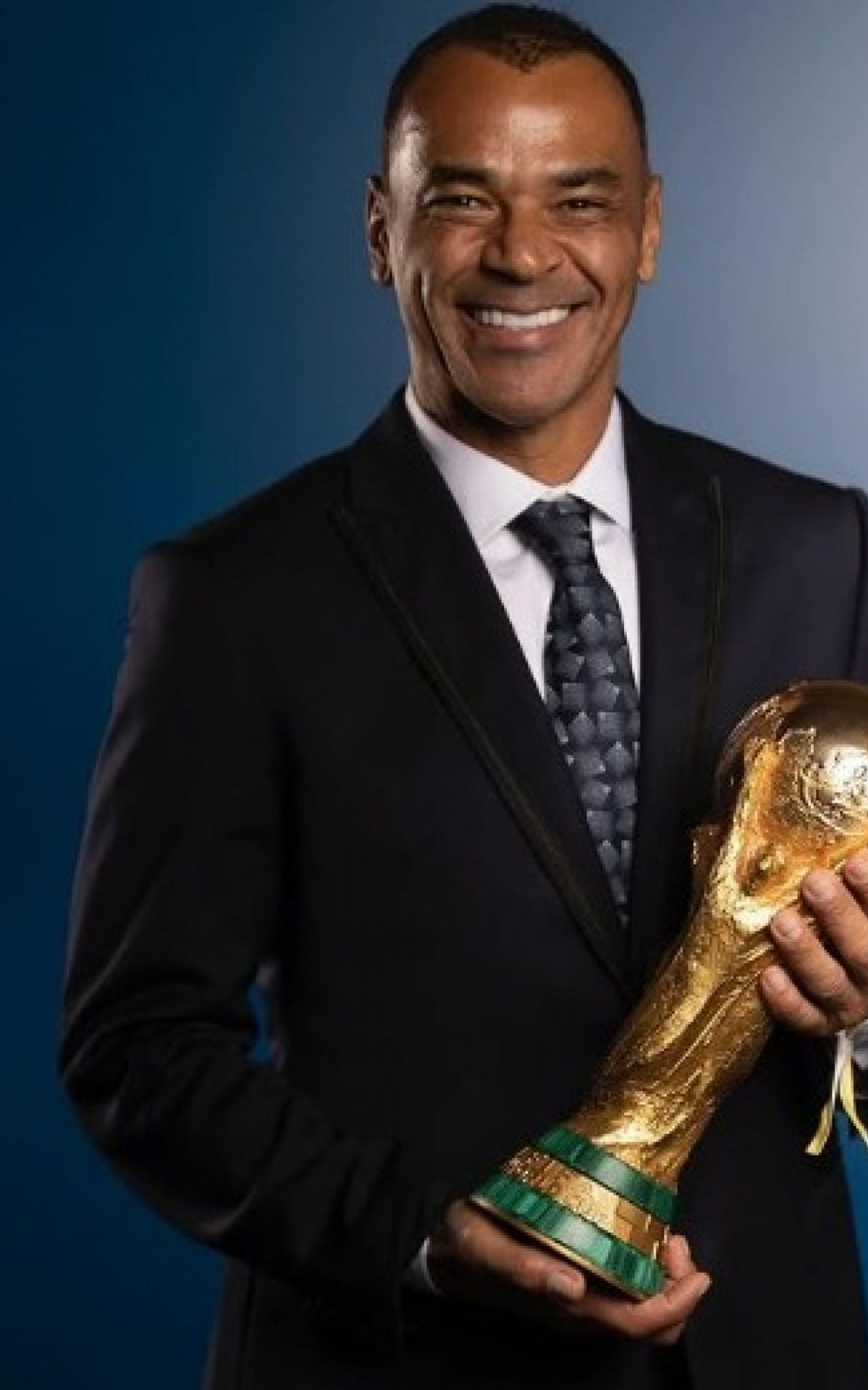Cafu compara Seleção de 2026 às campeãs de 1994 e 2002 e aposta no Hexa