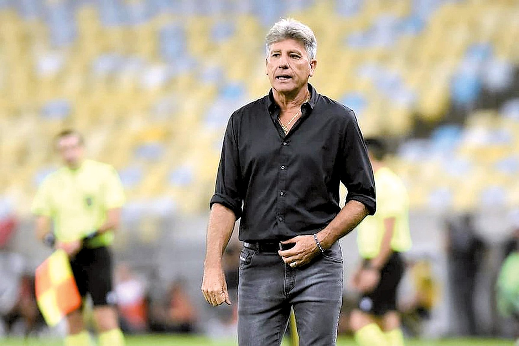 Vasco e Fluminense se enfrentam no Maracanã em duelo decisivo pelo Brasileirão 2026