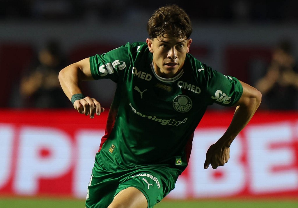 Palmeiras sofre com oito convocados para seleções e vê time quase inteiro desfalcado