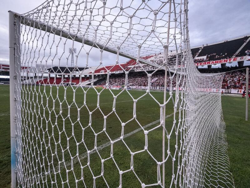 Santa Cruz assume controle total do futebol e acelera reestruturação para Série C