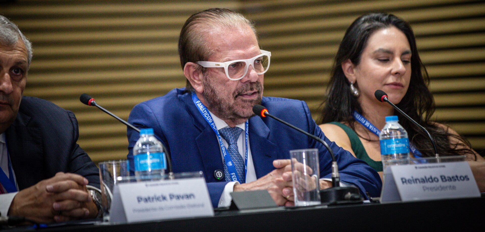 Reinaldo Carneiro Bastos é reeleito presidente da FPF após polêmica jurídica