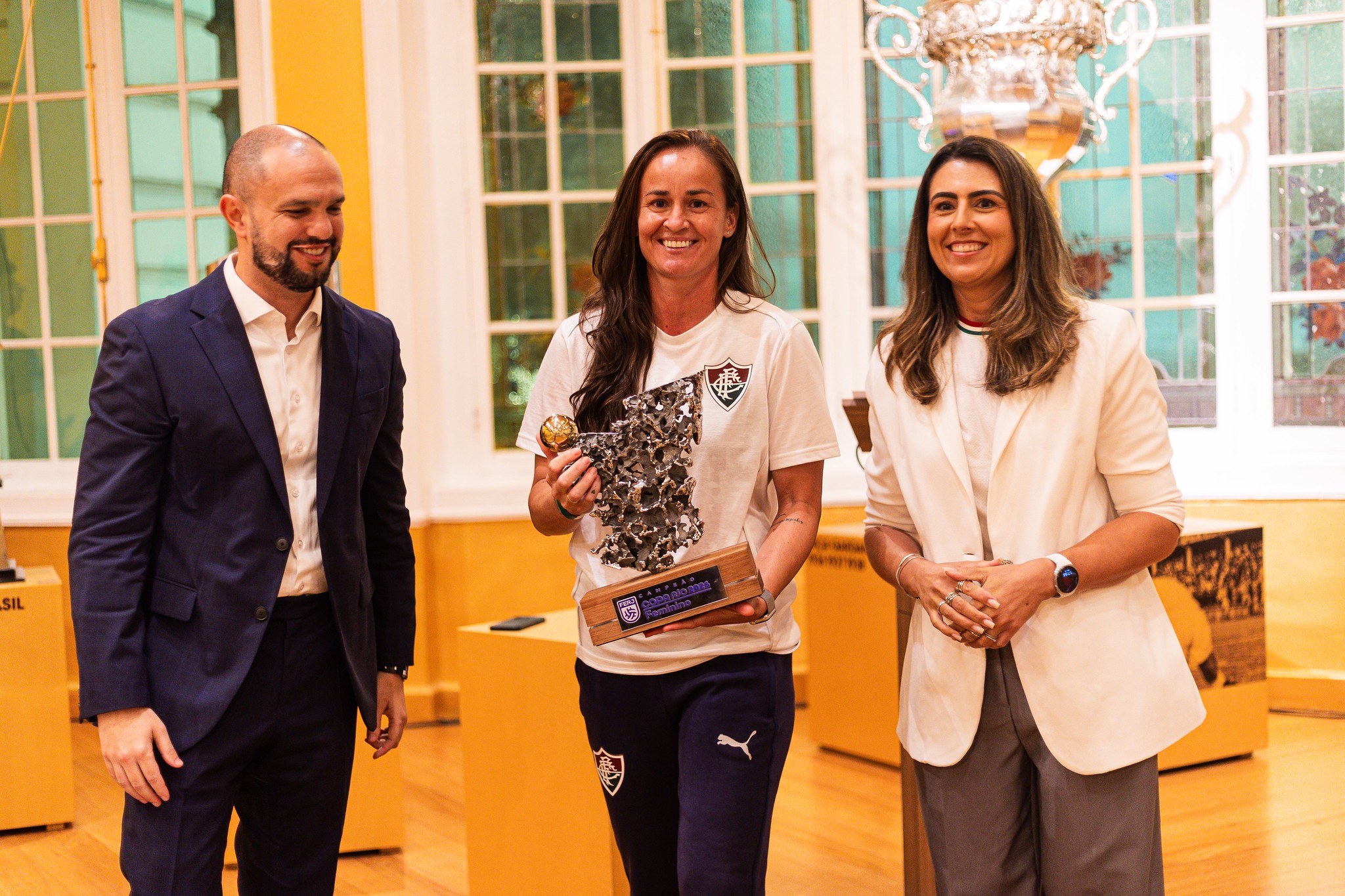 Fluminense feminino eterniza título da Copa Rio 2026 em cerimônia emocionante