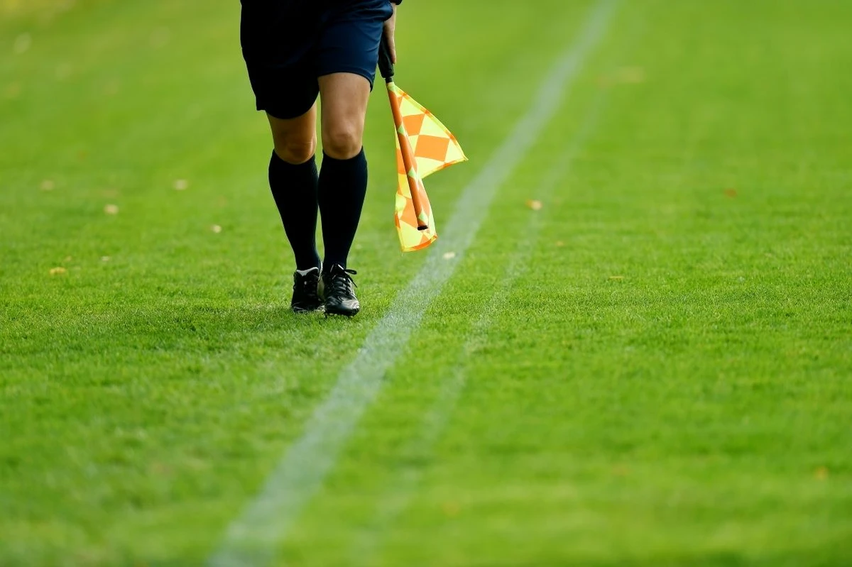 Clássico Botafogo x Flamengo Feminino tem atraso por falta de arbitragem no Nilton Santos