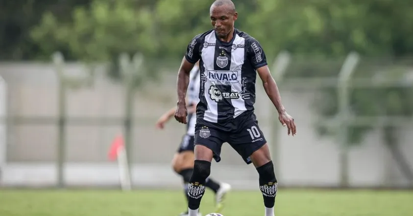 Murilo Rangel, do União Barbarense, é flagrado em jogo amador e gera polêmica