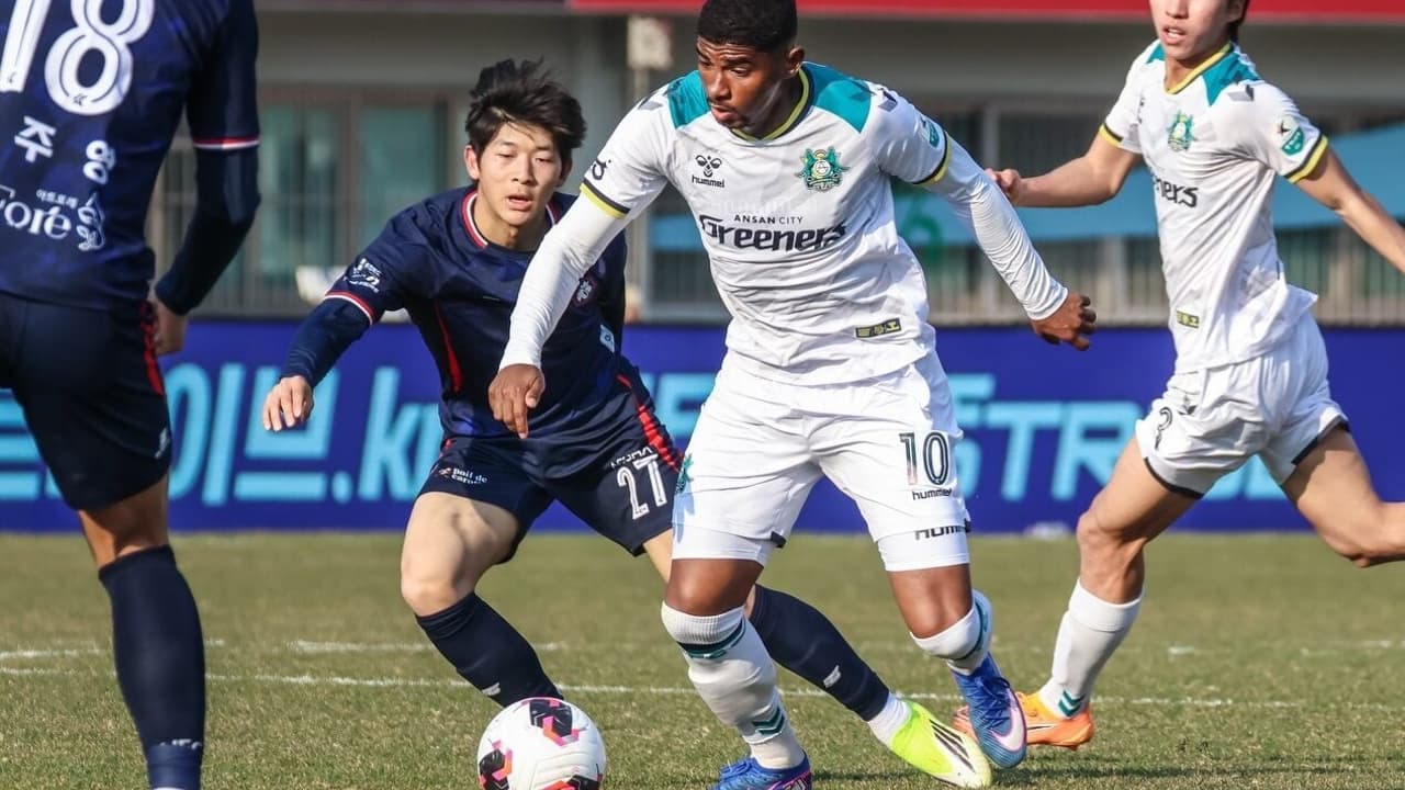 Gabriel Lima brilha no Ansan Greeners e marca na estreia na Coreia do Sul