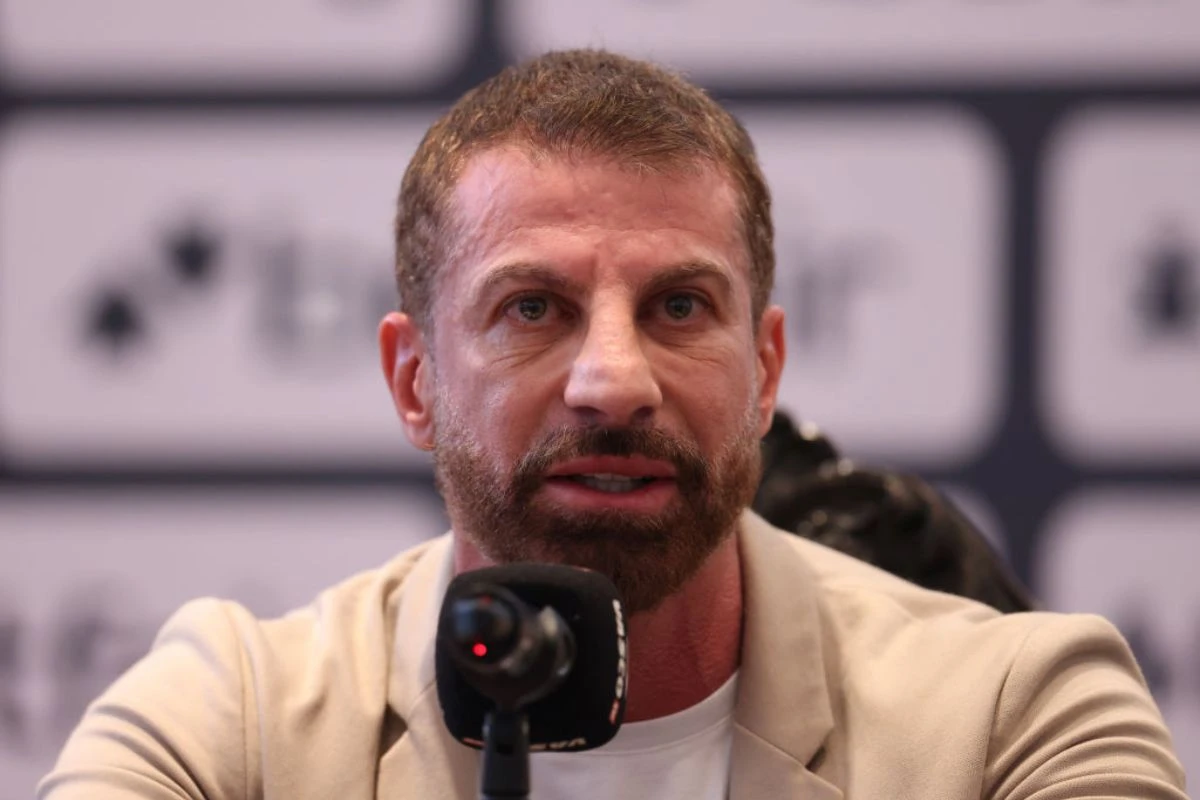 Vasco e Cruzeiro empatam em jogo tenso com confusão envolvendo presidente e árbitro – imagem do artigo