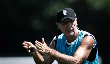 Renato Gaúcho Retorna ao Vasco com Missão de Blindar a Defesa e Evitar Quedas