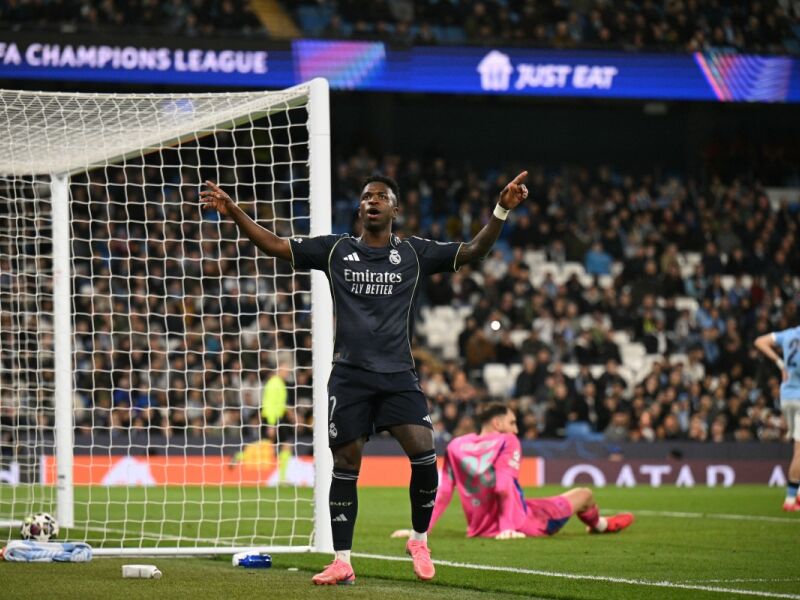 Real Madrid garante vaga nas quartas da Champions com vitória em Manchester