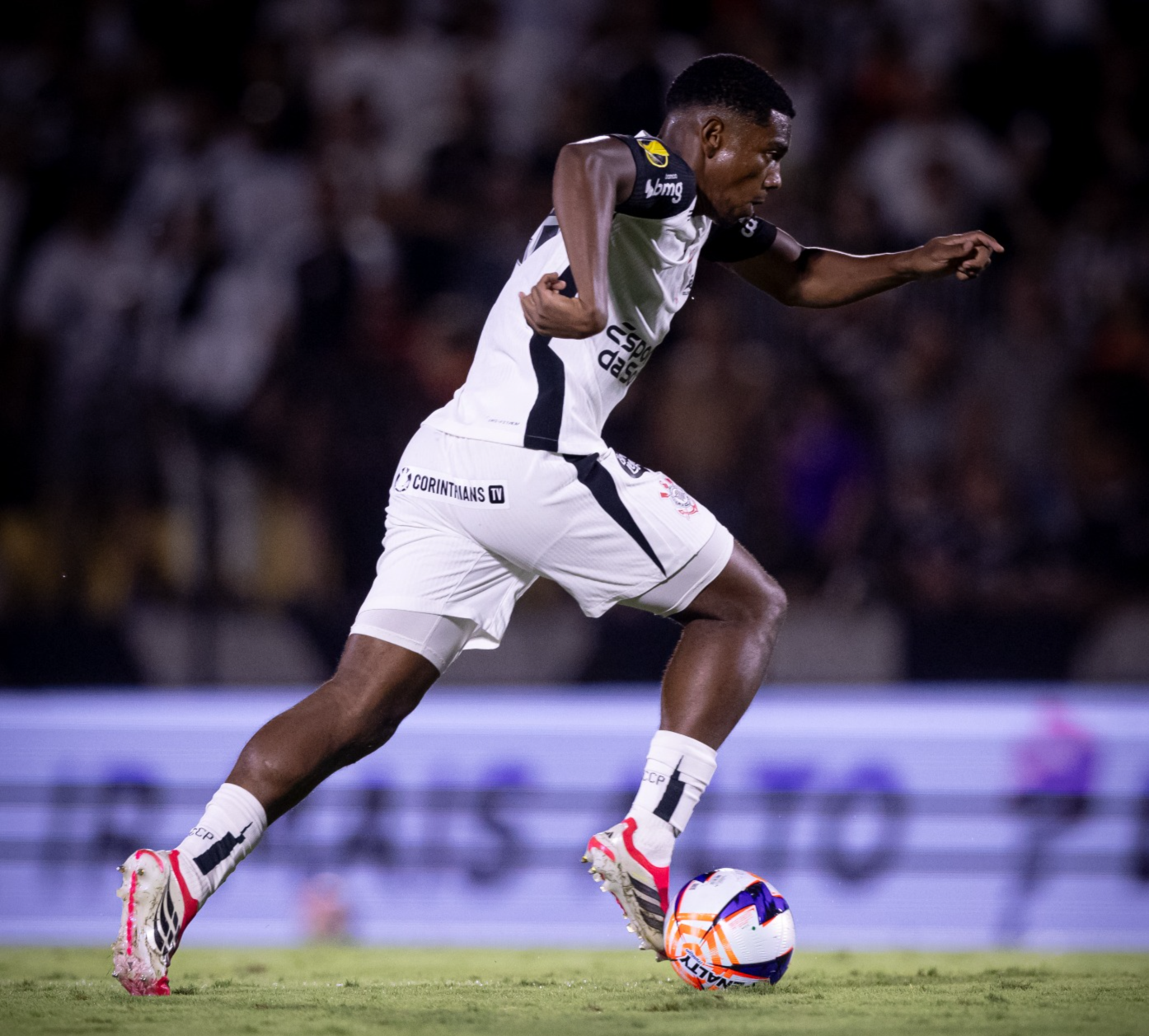 Volante André brilha no Corinthians e desperta interesse milionário do Milan