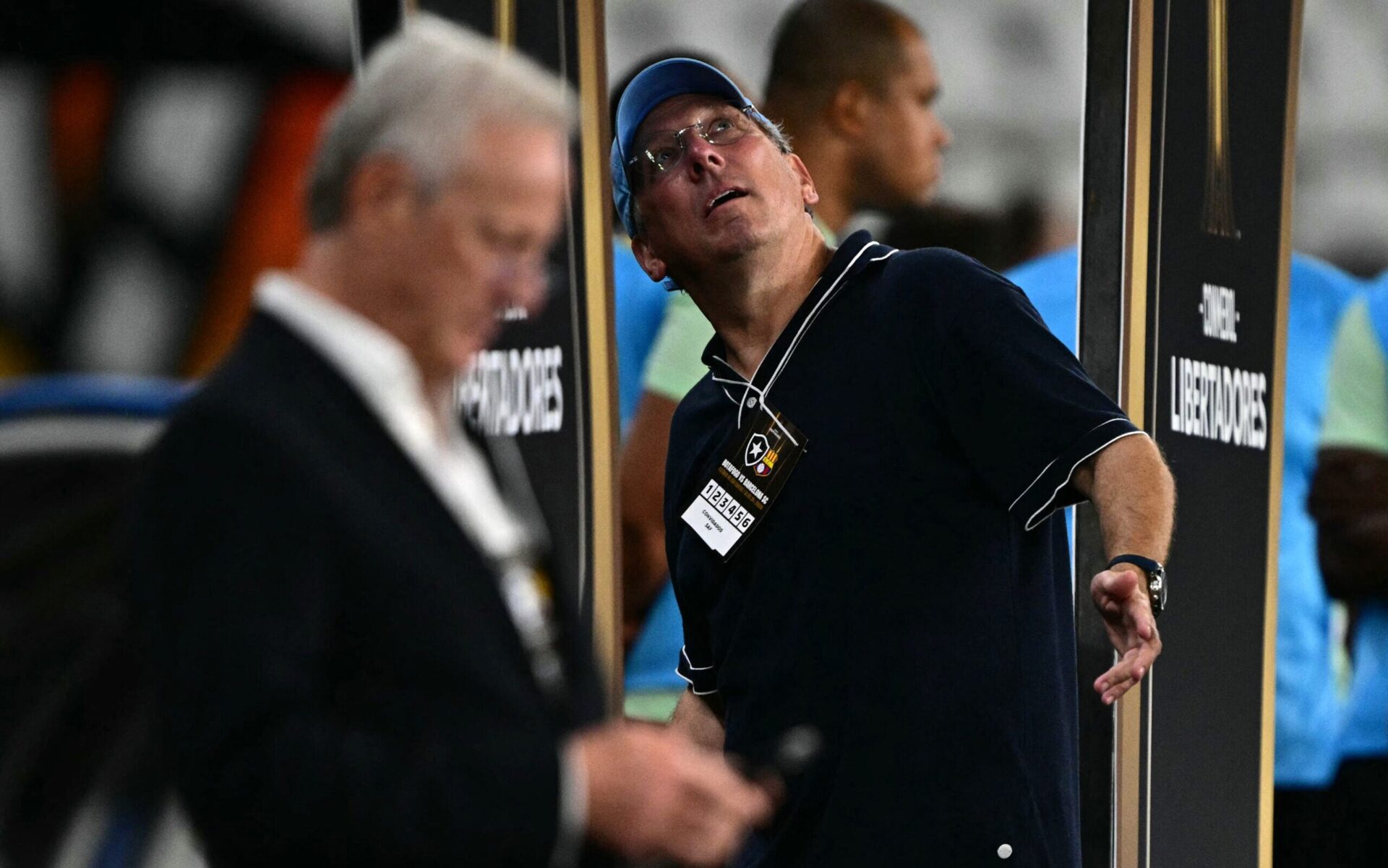 Botafogo sofre eliminação precoce na Libertadores e enfrenta crise no início de 2026