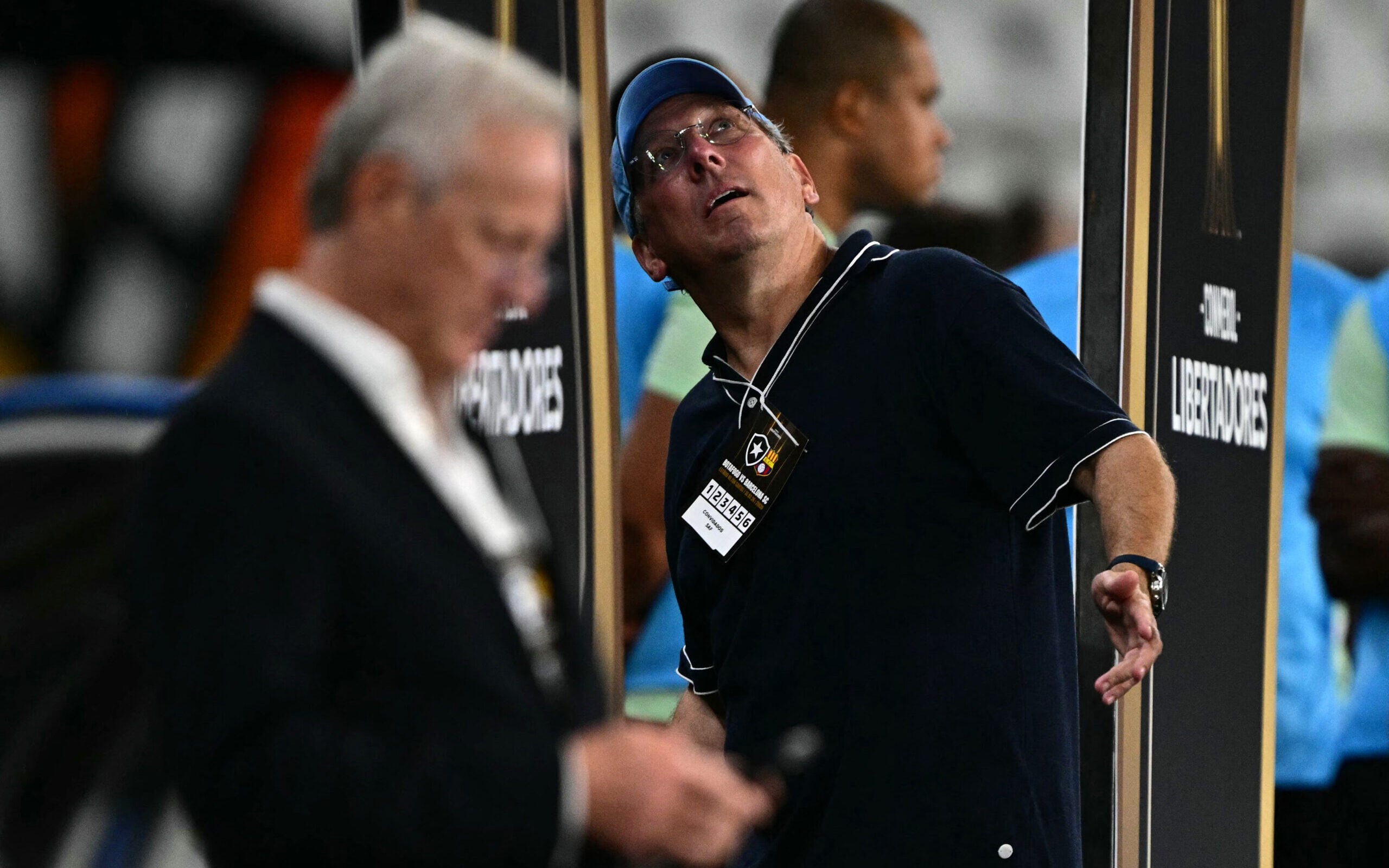 Botafogo sofre eliminação precoce na Libertadores e enfrenta crise no início de 2026