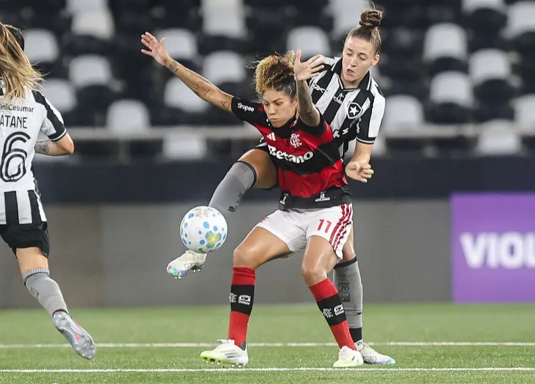 Futebol agita sexta-feira com resultados de estaduais, femininos e internacionais – imagem do artigo