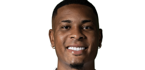 Botafogo confirma contratação de Caio Roque para a lateral-esquerda até o fim de 2026