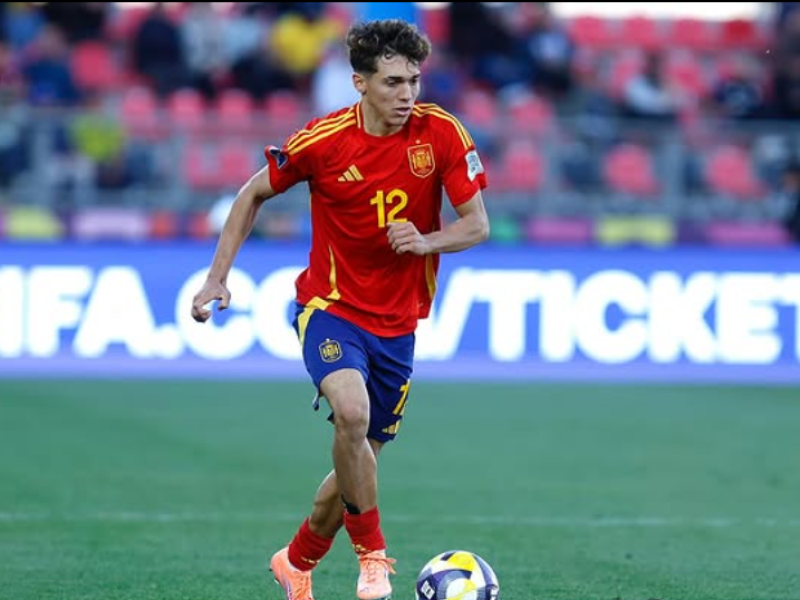 Thiago Pitarch escolhe Espanha e mira estreia na seleção principal aos 18 anos