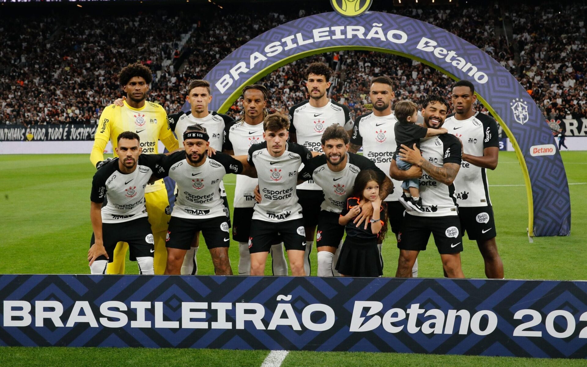 Corinthians enfrenta clássicos decisivos e sequência intensa no Brasileirão 2026