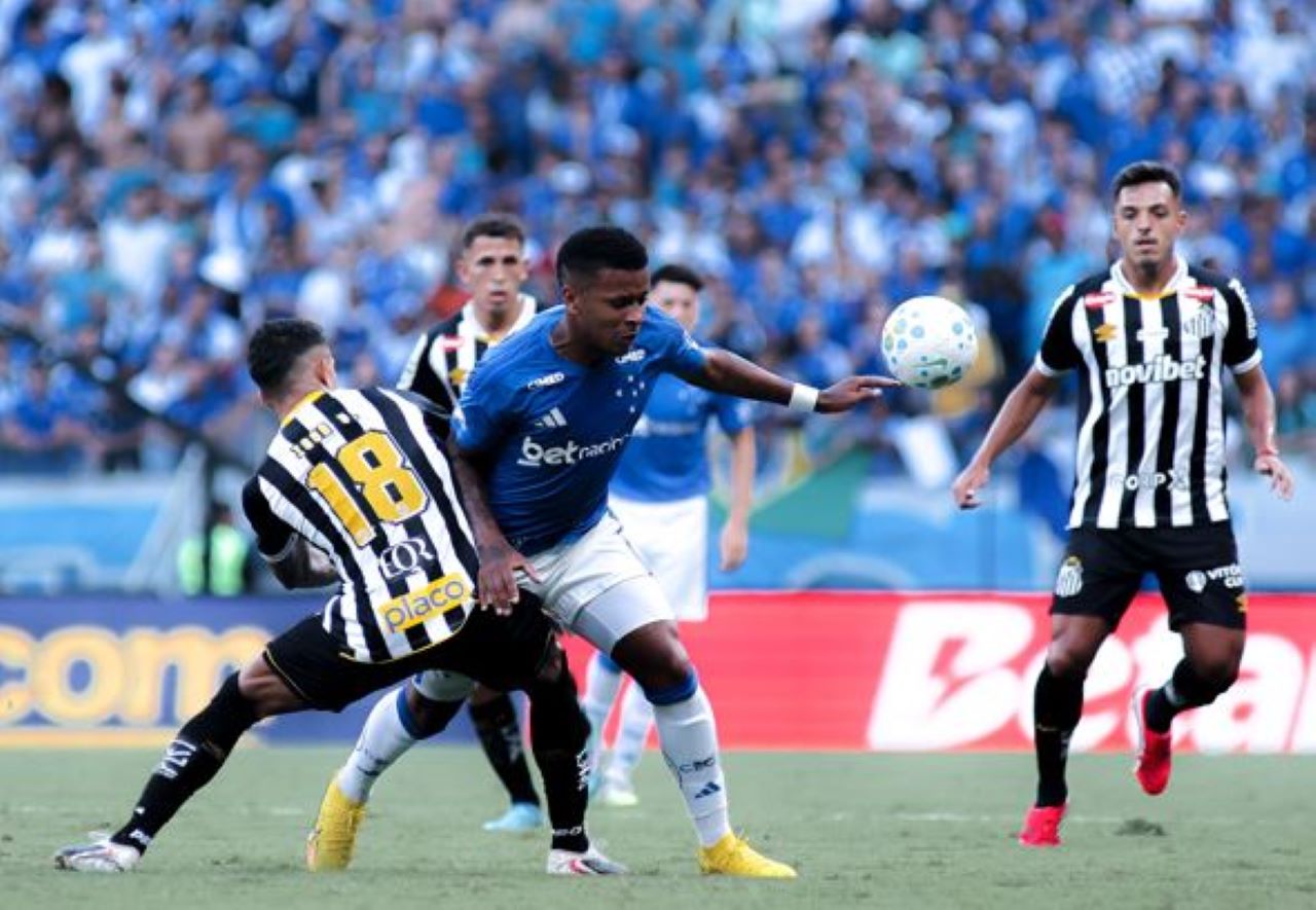 Cruzeiro em 2026: posse de bola alta, mas eficiência ofensiva deixa a desejar no Brasileirão