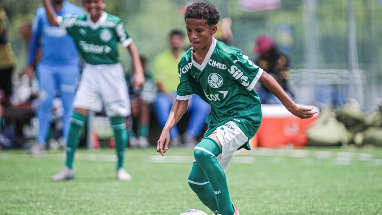 PH Neto, joia do Palmeiras, brilha na La Liga FC Futures e conquista holofotes na Europa