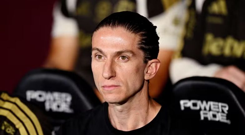 Filipe Luís descarta voltar ao futebol brasileiro e mira futuro na Europa
