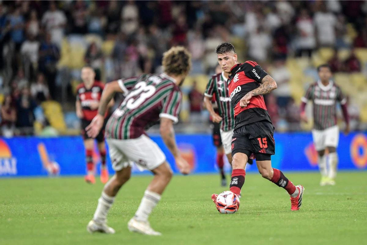 Flamengo e Fluminense se enfrentam no Maracanã em decisão quente do Carioca