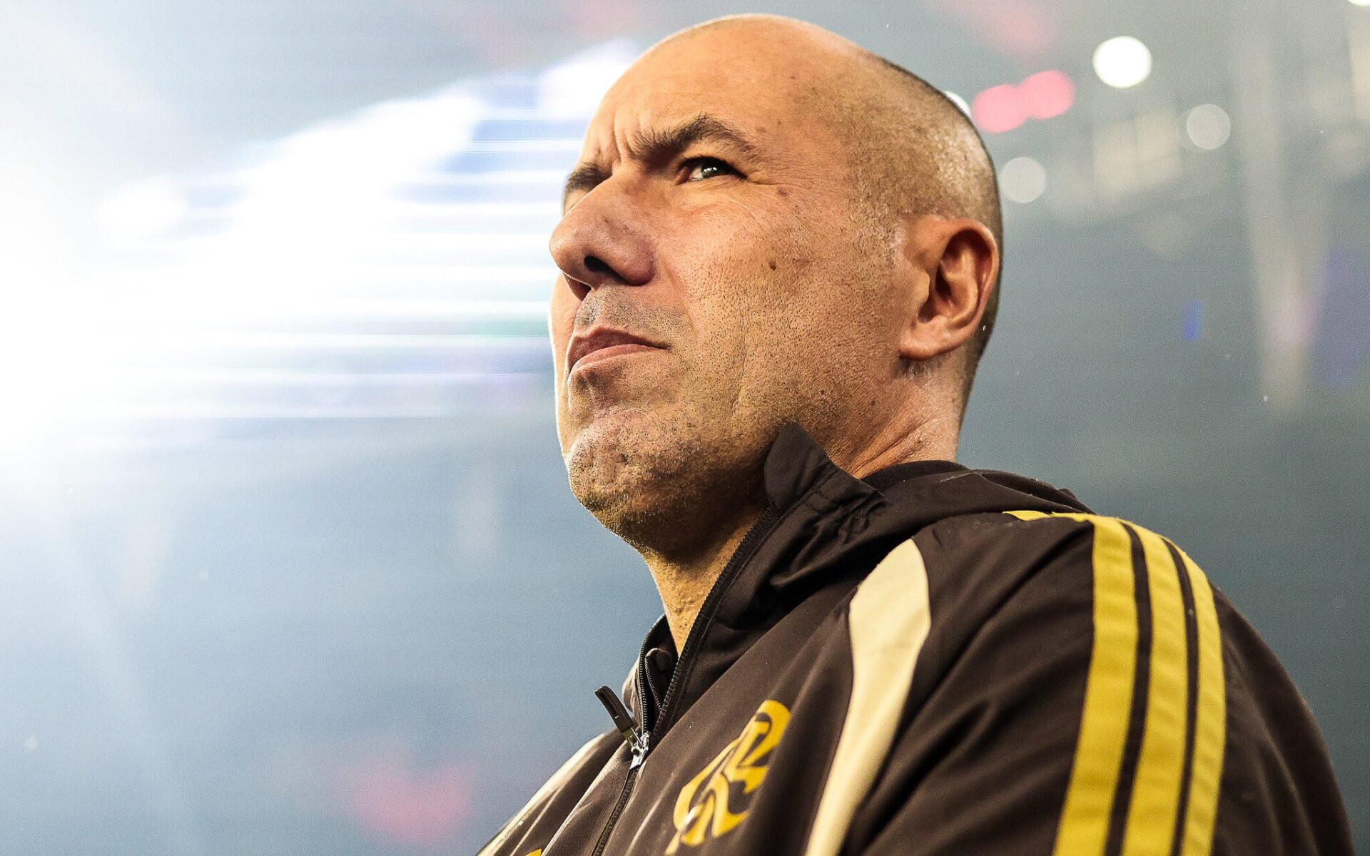 Flamengo surpreende com mudança tática e vence Cruzeiro na estreia de Jardim