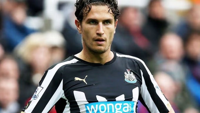 Daryl Janmaat abre o jogo sobre luta contra vício que destruiu carreira e família