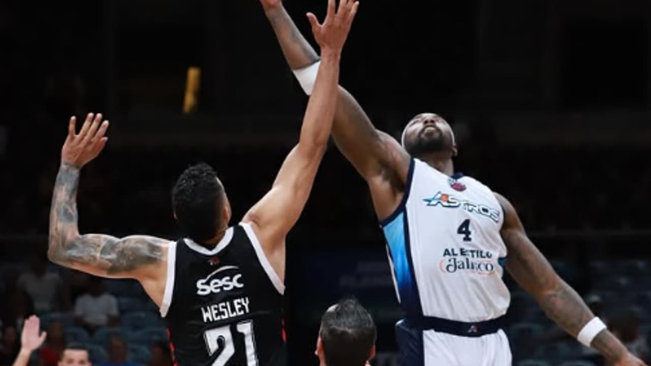 Perry brilha com 31 pontos, mas critica postura do Astros na derrota para o Flamengo