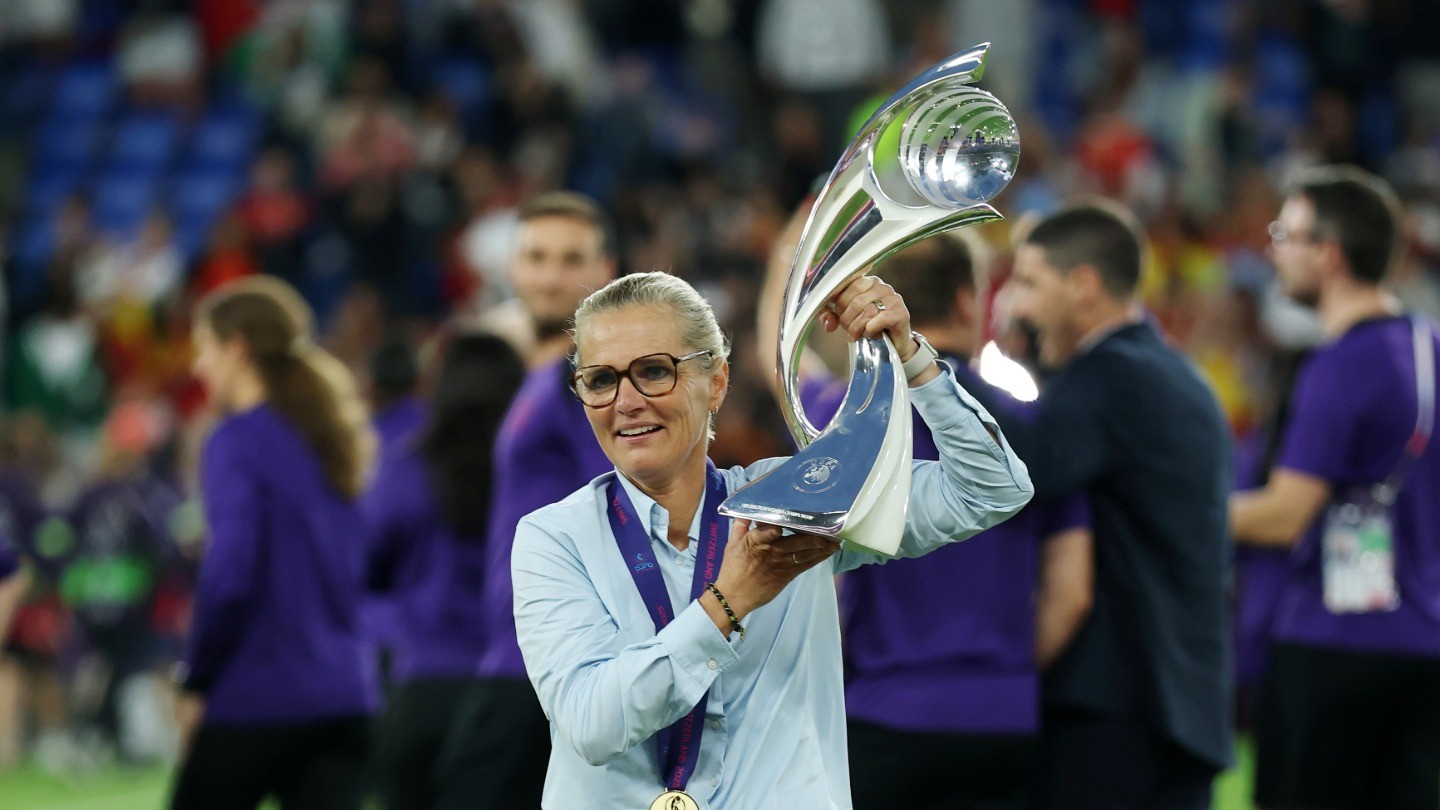 Fifa exige presença feminina obrigatória nas comissões técnicas do futebol feminino a partir de 2026