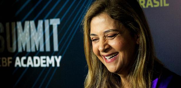 Leila Pereira critica VAR e defende postura firme sobre arbitragem no Palmeiras