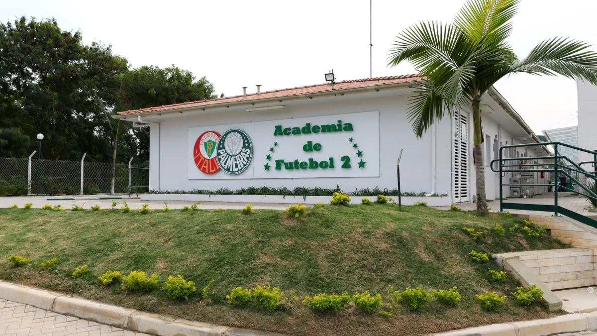 Palmeiras busca cidade em SP para novo CT de base com investimento milionário