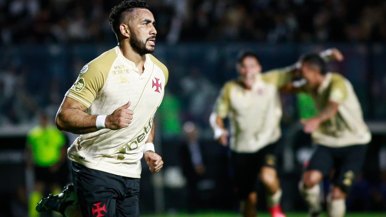 Dimitri Payet anuncia aposentadoria no palco que marcou sua carreira