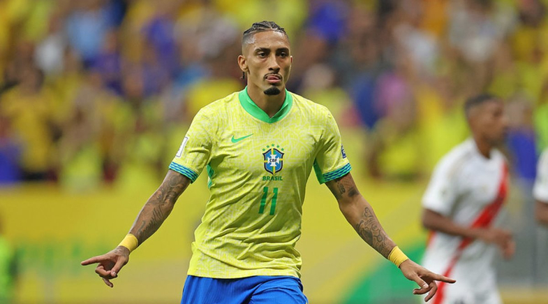 Raphinha preocupa e deve desfalcar Brasil contra a Croácia em amistoso decisivo