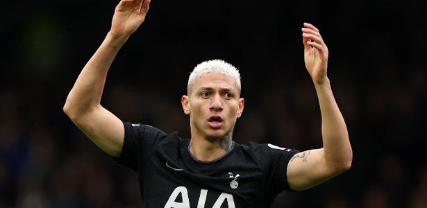Tottenham sofre nova derrota na Premier League e segue no sufoco perto da zona de rebaixamento
