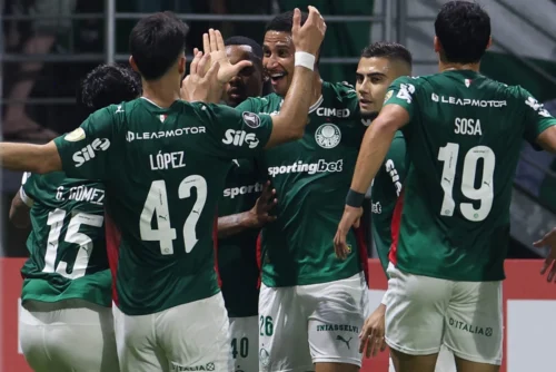 Palmeiras e Athletico-PR se enfrentam na 12ª rodada do Brasileirão com clima de decisão