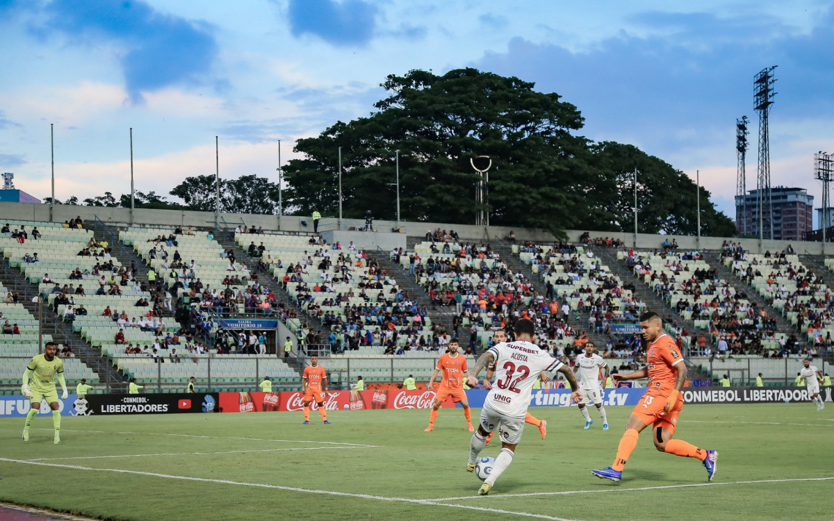 Fluminense decepciona e empata sem gols na estreia da Libertadores