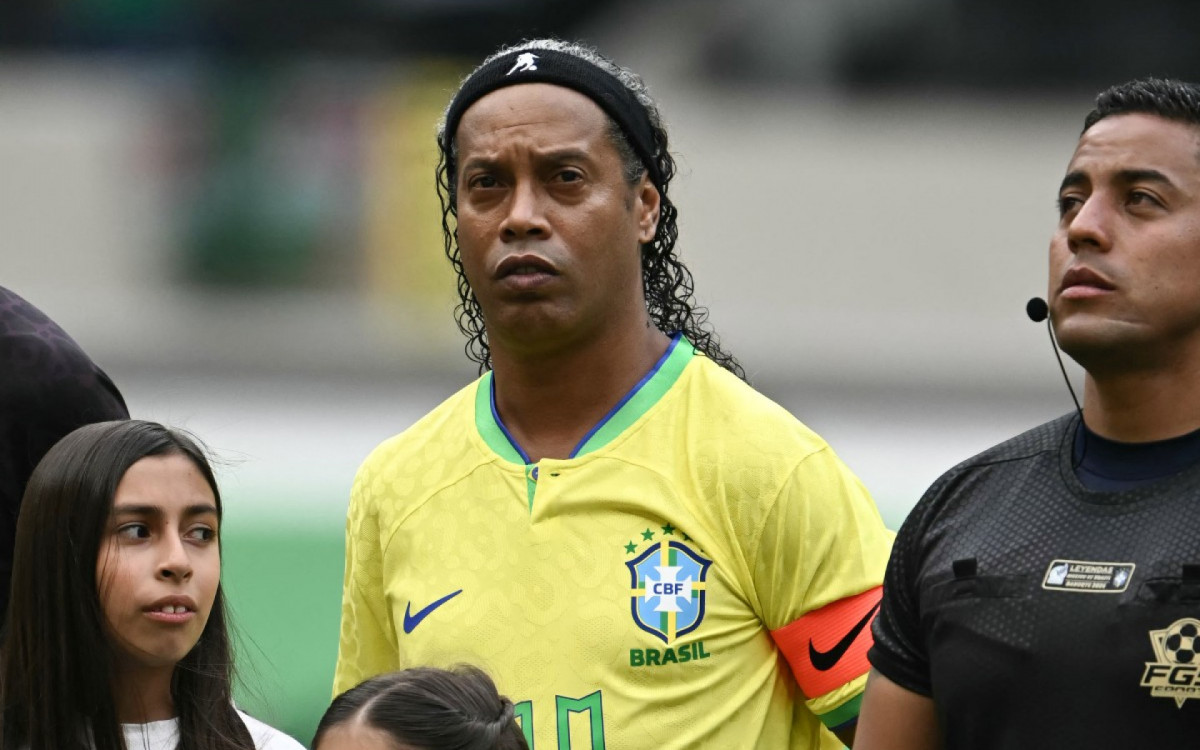 Ronaldinho Gaúcho elogia Seleção e aposta em Neymar para o hexa em 2026