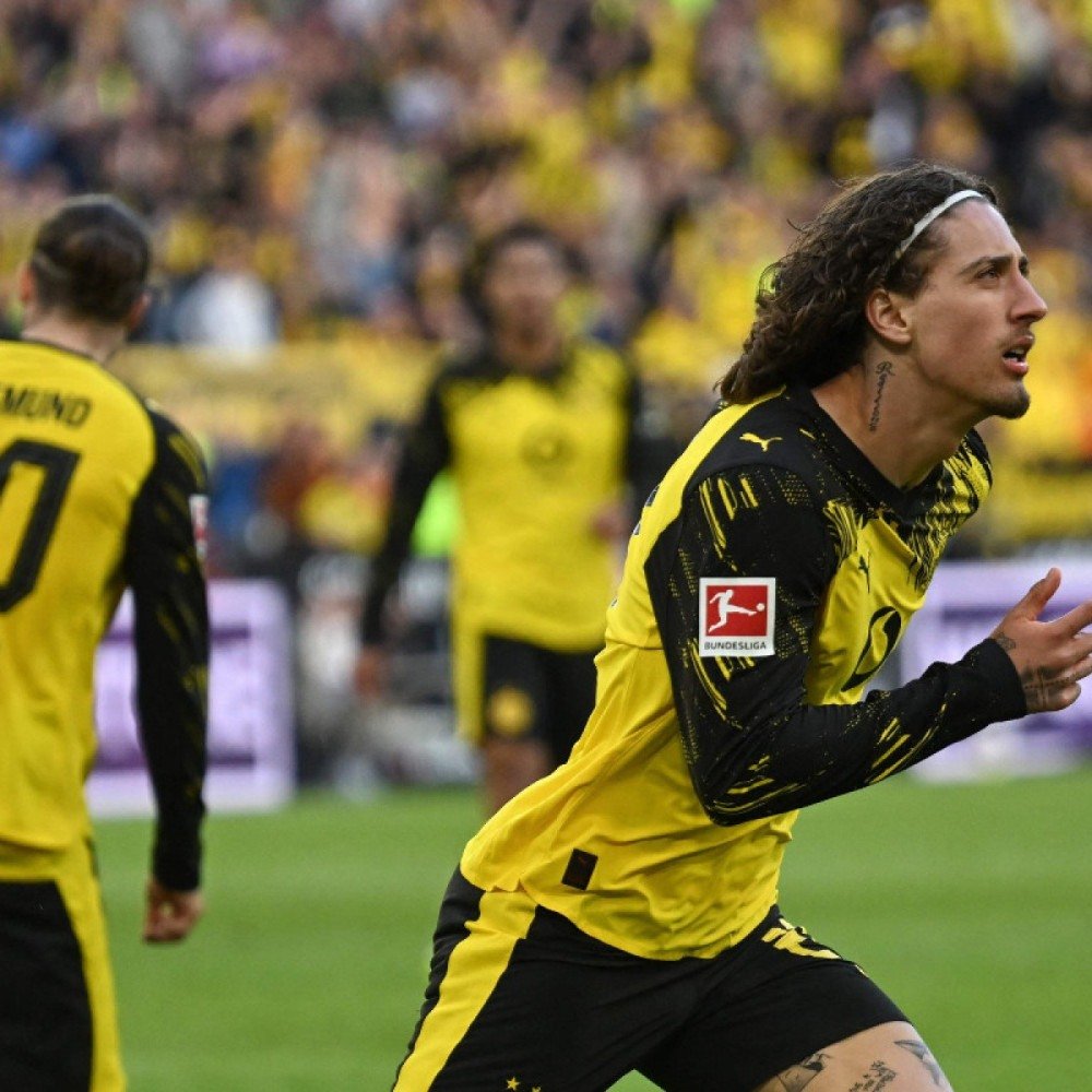 Borussia Dortmund atropela Freiburg e confirma vaga na próxima Liga dos Campeões