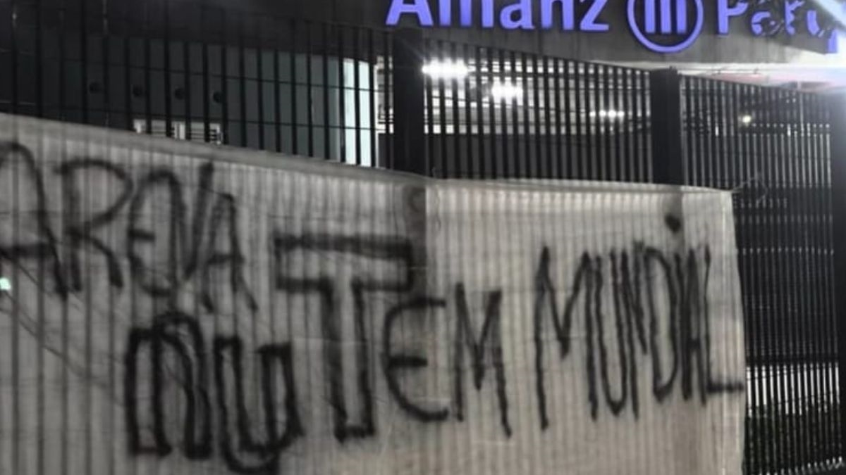 Clássico eletrizante: Corinthians e Palmeiras se enfrentam em meio a provocações e mudanças no estádio