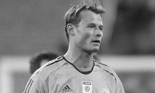 Ex-goleiro Alex Manninger morre em acidente trágico na Áustria