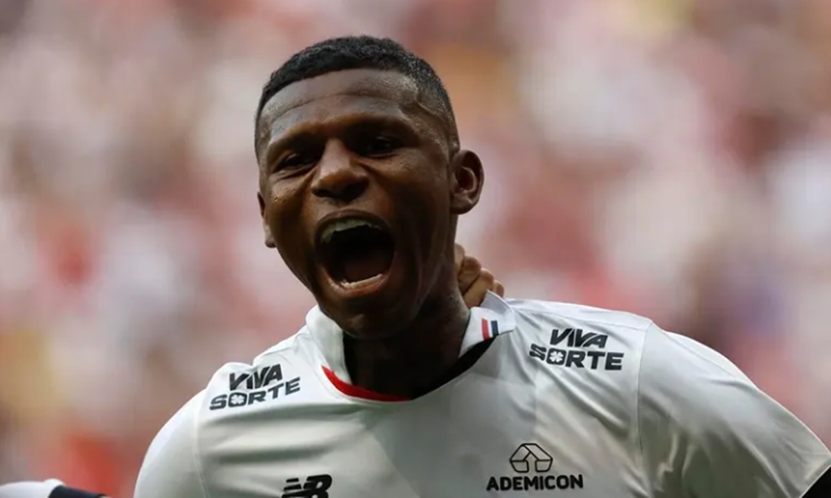 São Paulo prepara rescisão de contrato com Arboleda após ausência e silêncio do zagueiro