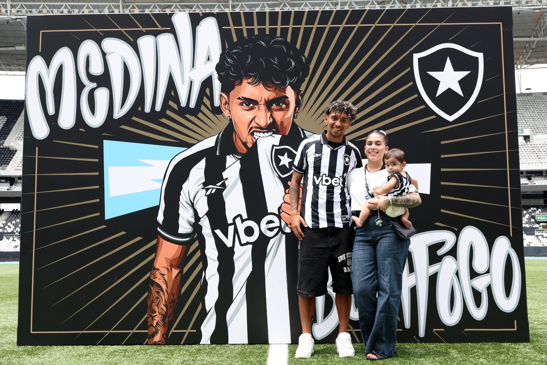 Botafogo aposta na adaptação de Cristian Medina para engrenar no meio-campo