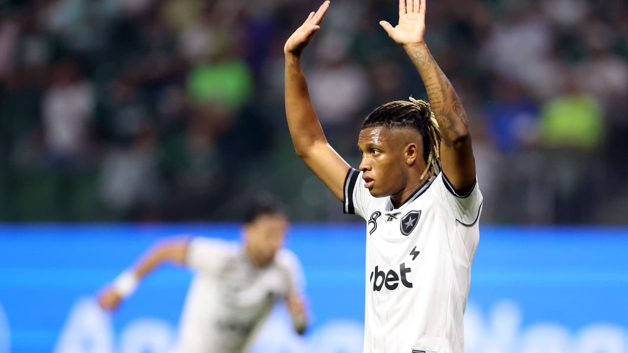 Botafogo enfrenta Caracas na Sul-Americana com estreia de Franclim Carvalho