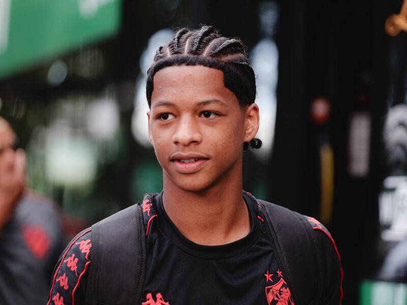 Zé Lucas pode ser vendido na janela europeia e movimentar o mercado do Sport em 2026