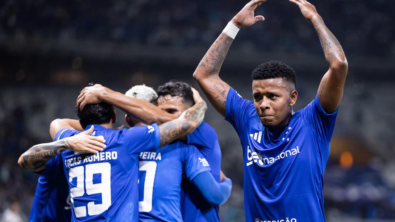 Cruzeiro mostra evolução e encerra sequência de oscilações com vitória sobre Grêmio
