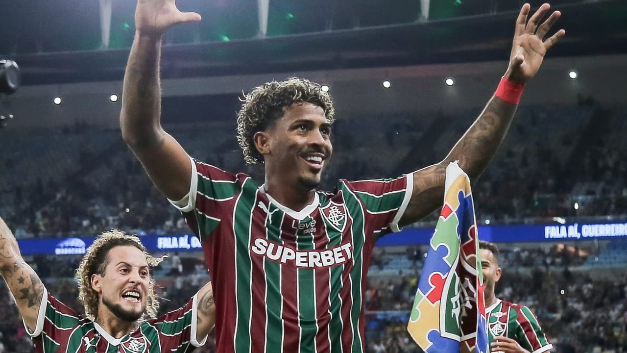 John Kennedy brilha no Maracanã e garante vitória do Fluminense contra a Chapecoense