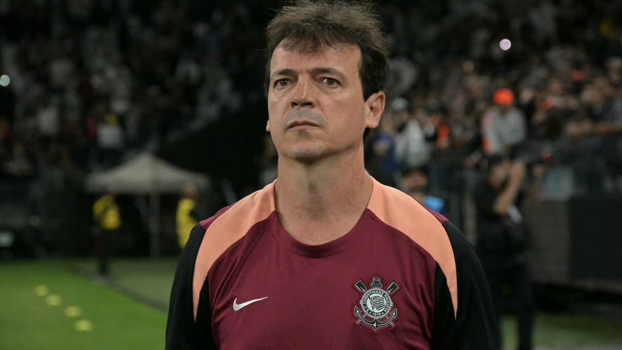 Corinthians de Fernando Diniz: defesa sólida e invicta em três jogos