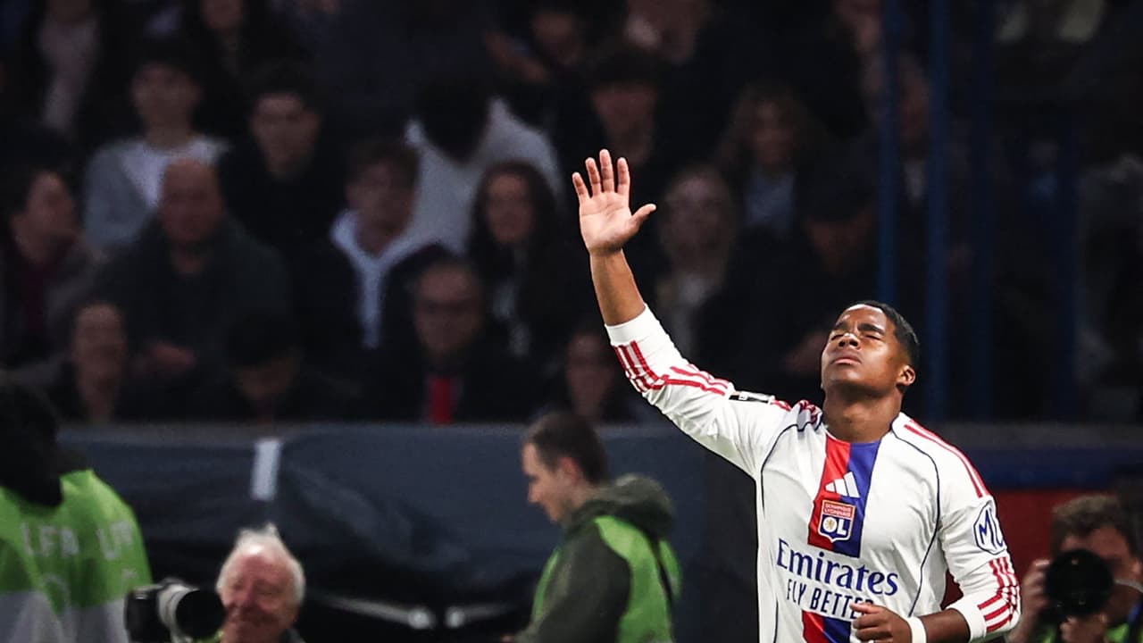 Endrick Brilha e Lyon Surpreende PSG com Vitória no Parque dos Príncipes