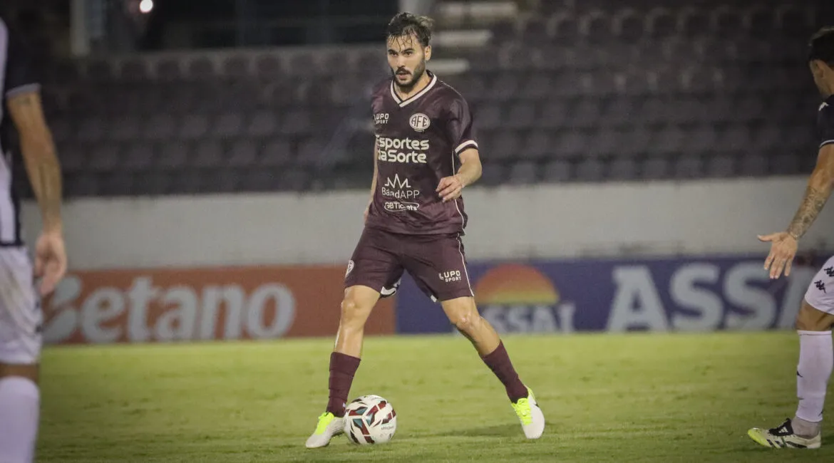 Ferroviária garante vaga na final e acesso à elite do futebol paulista após empate emocionante