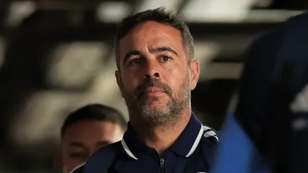 Cruzeiro enfrenta estreia na Libertadores com desfalques e clima tenso em Guayaquil